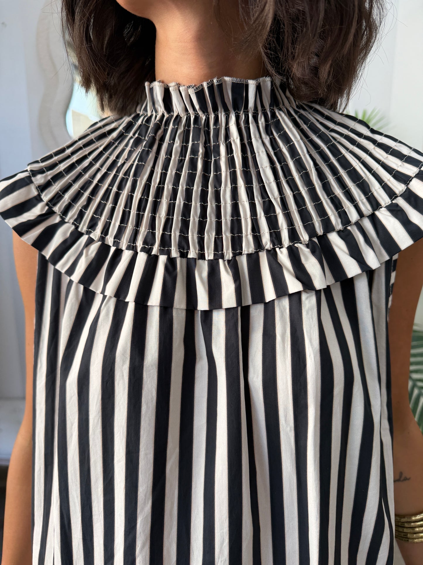 Vestido cuello nido abeja
