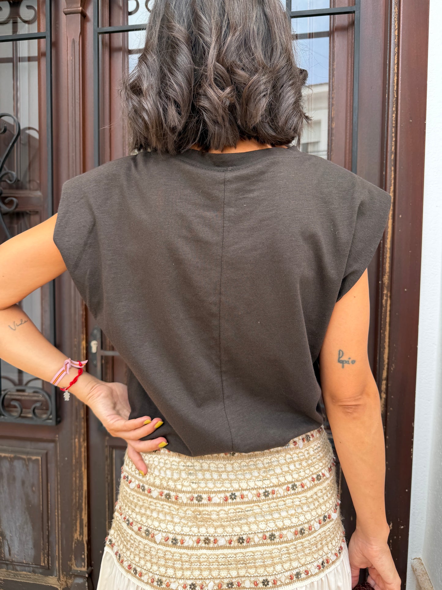 Camiseta Hombreras