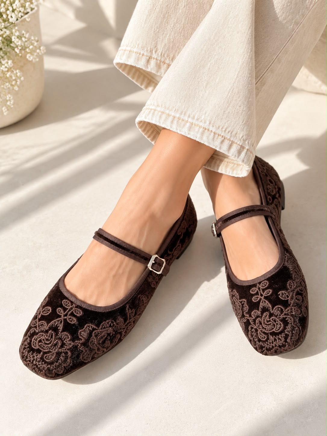 Merceditas Bordadas Choco