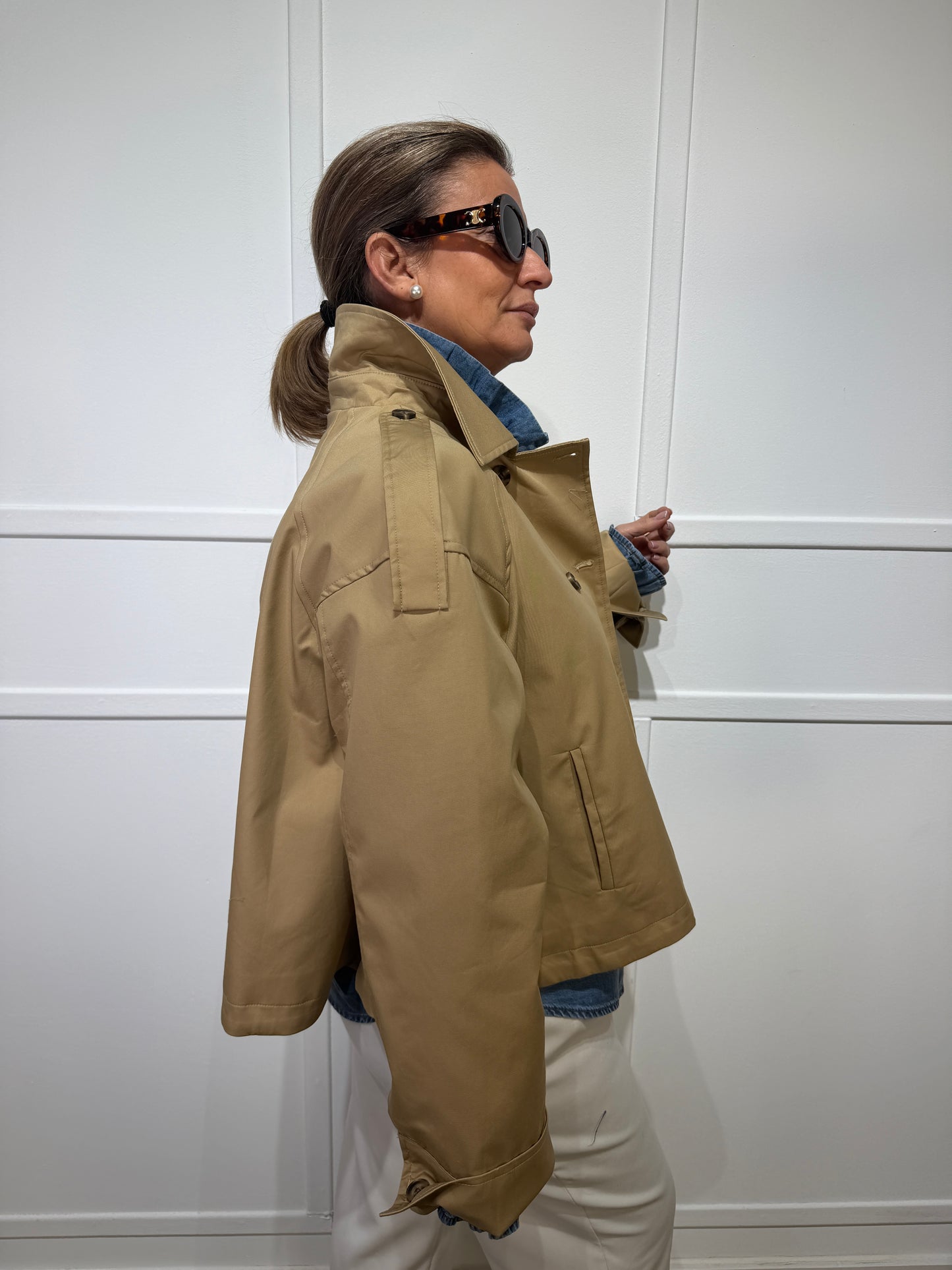 Gabardina corta camel