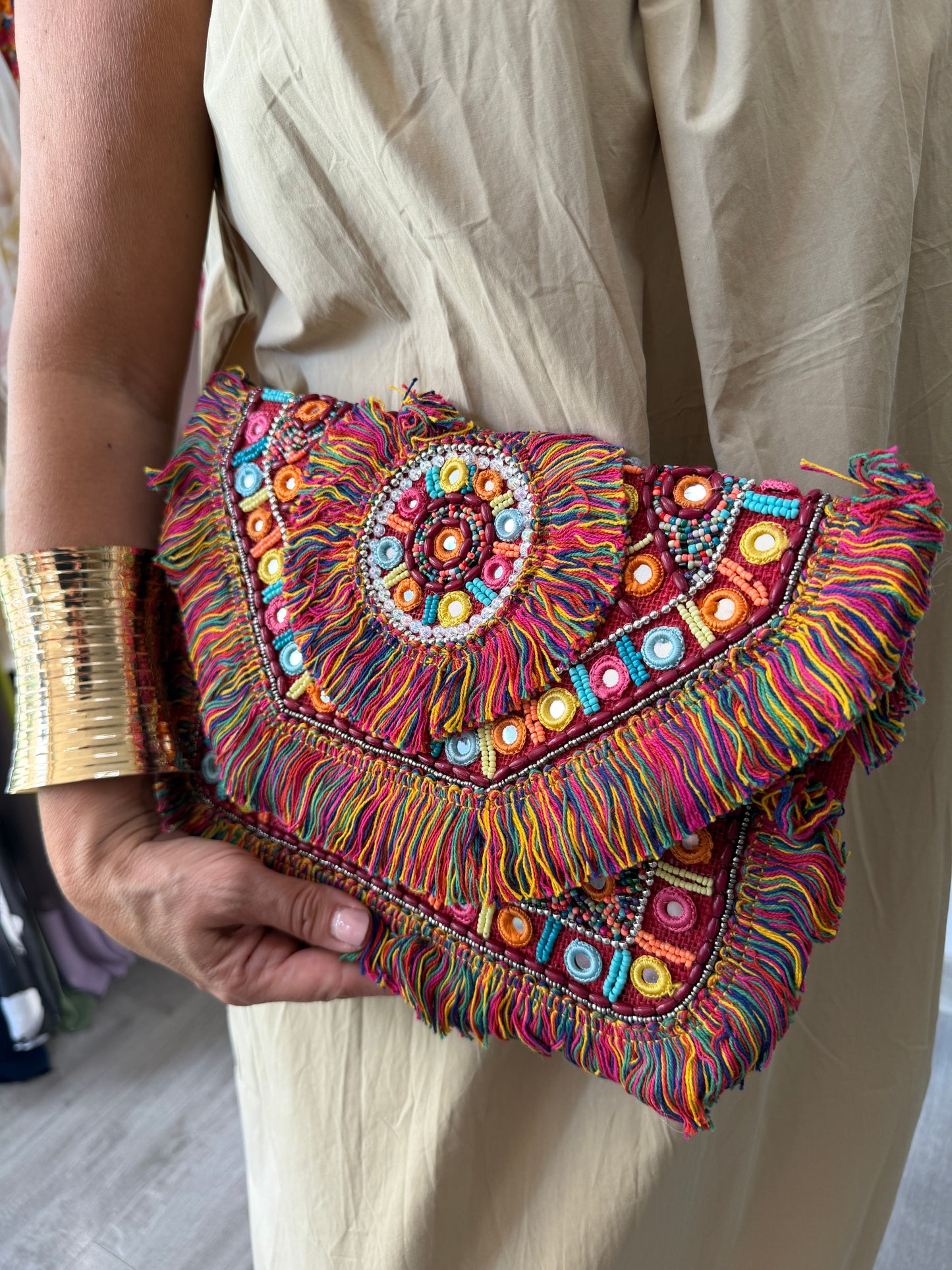Bolso bordado cristales