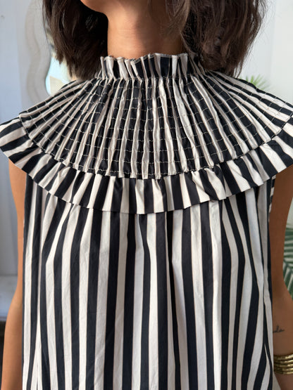Vestido cuello nido abeja